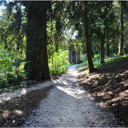 Hotel Villa Condulmer Mogliano Veneto Bagian luar foto The park