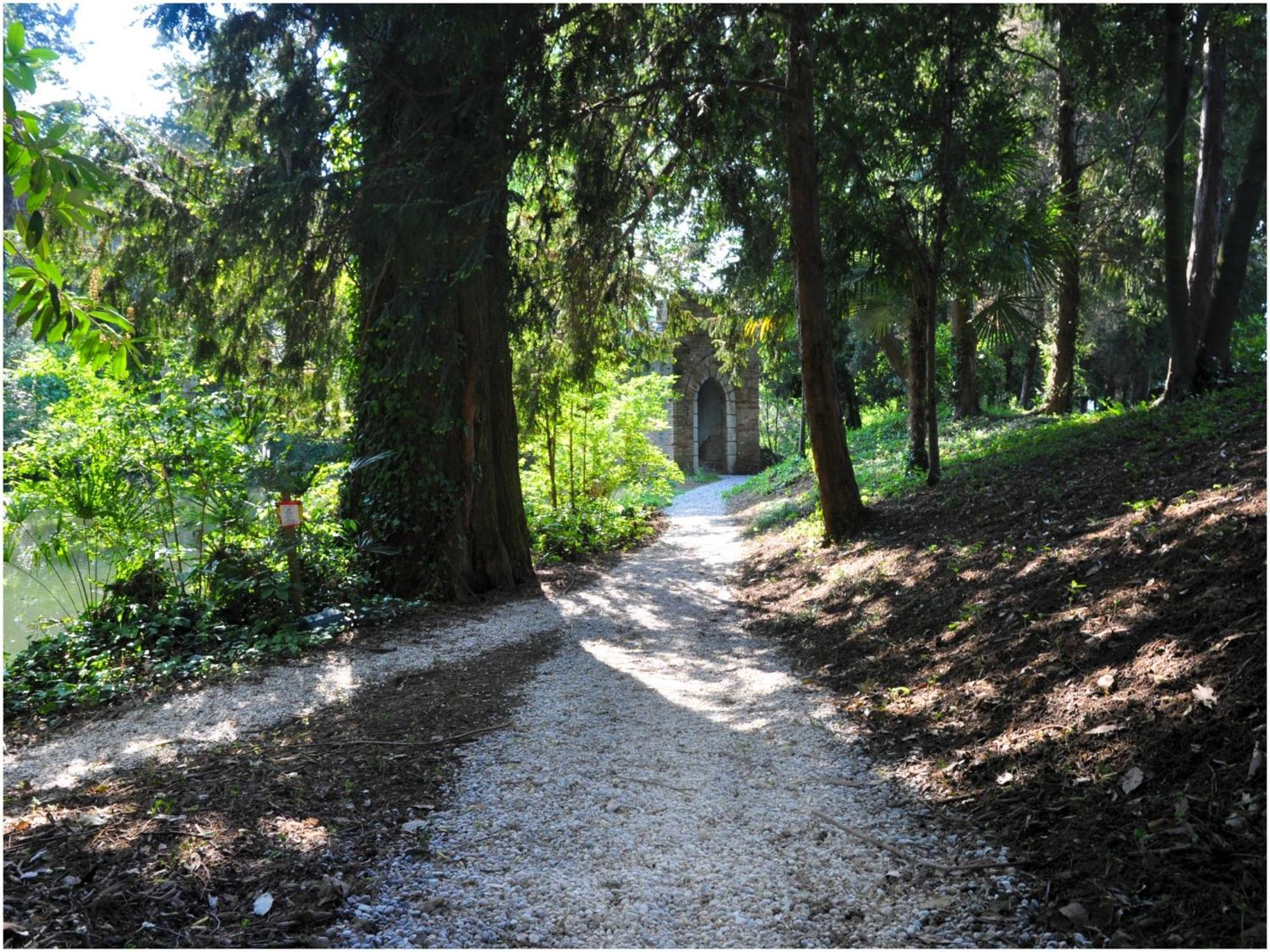 Hotel Villa Condulmer Mogliano Veneto Bagian luar foto The park